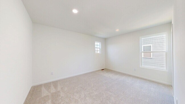 Building Photo - 826 Kuss Dr