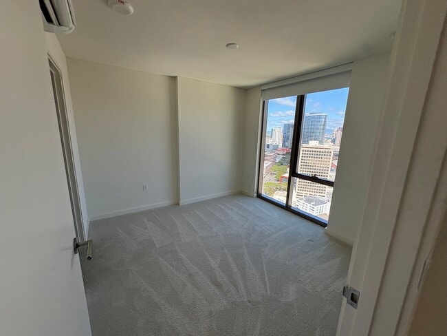 Building Photo - 2-Bedroom Unit with City Views and 2 parking stalls at Sky Ala Moana West available now!