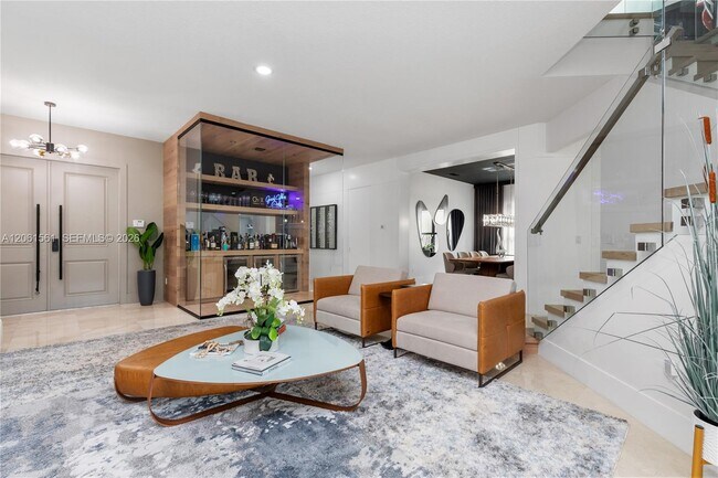 Building Photo - 9529 Eden Roc Ct