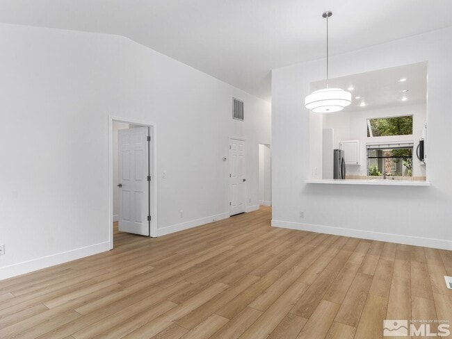 Building Photo - 3223 Alum Creek Ct