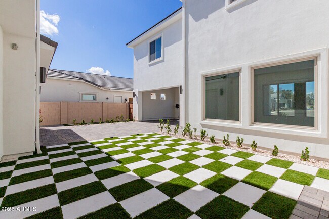 Building Photo - 12417 N 93rd Way
