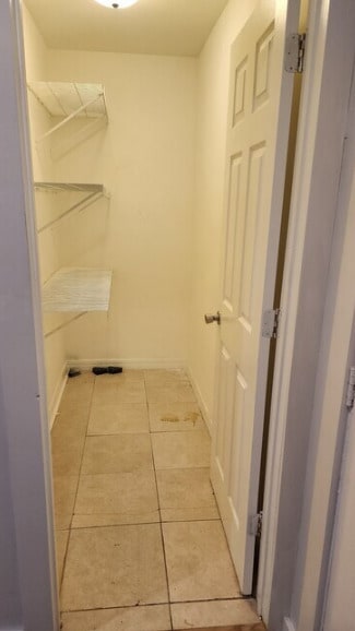 Building Photo - 1211 Highland Ave