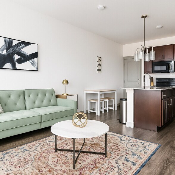 Primary Photo - 111 E 4th St