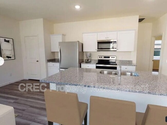 Building Photo - 475 Pender Woods Dr