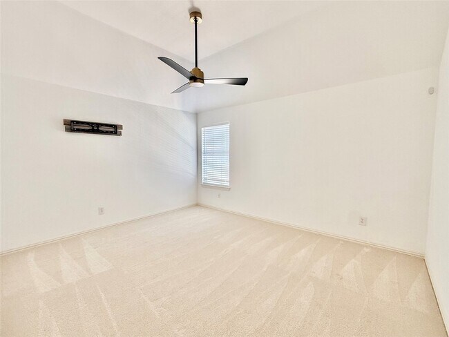 Building Photo - 4525 Reunion Dr