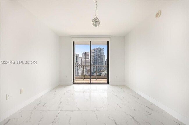 Building Photo - 90 SW 3rd St