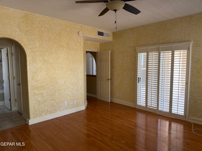 Building Photo - 917 Tecate Pl