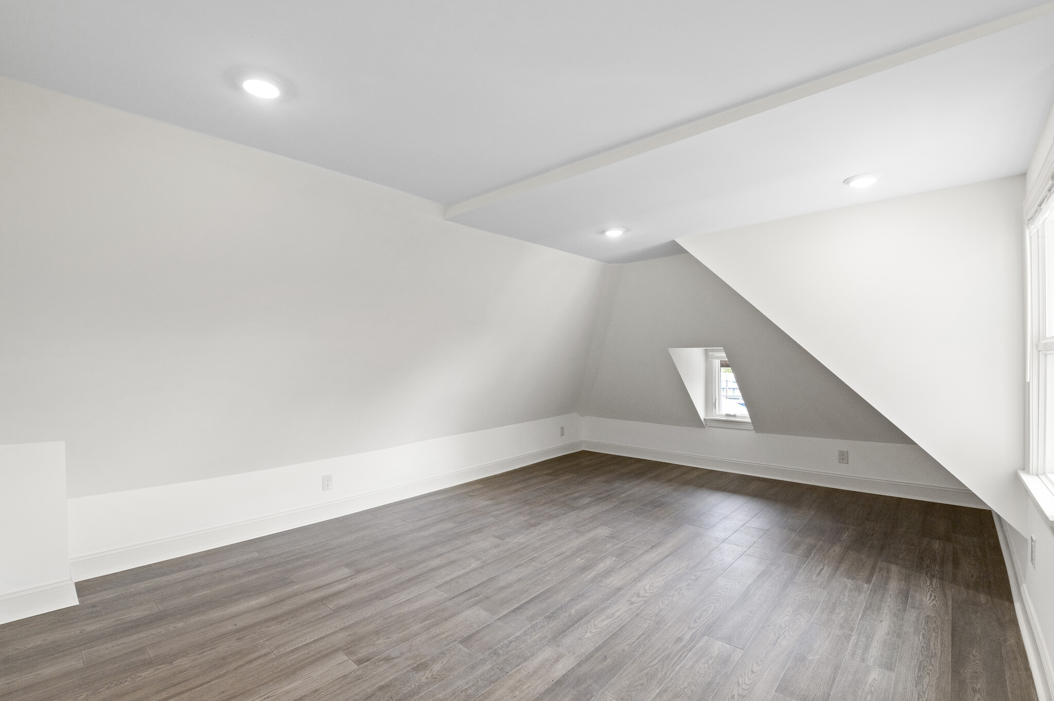 Master Bedroom - 240 W Tulpehocken St