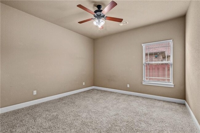 Building Photo - 4301 SW Beech Ln