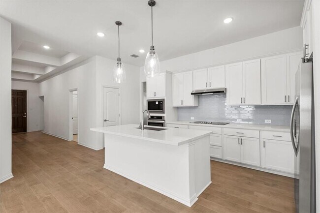 Building Photo - 1425 Cole Ests Dr