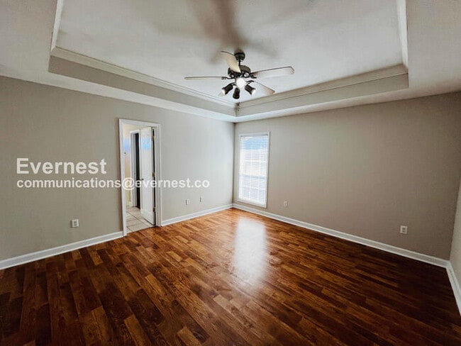 Building Photo - 236 Holmar Dr