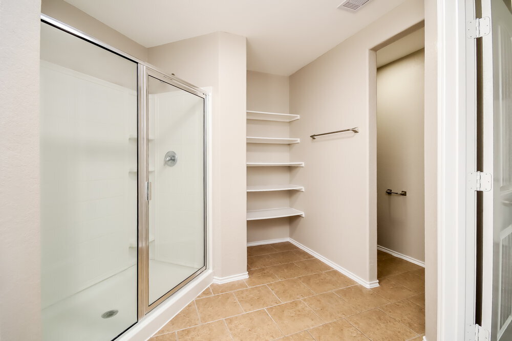 Building Photo - 19190 Shire Horse Blvd