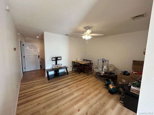 Building Photo - 113-119-119 Jericho Tpke