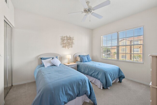 Building Photo - 2/2 CONDO IN BEACHWALK -FULLY FURNISHED SEASONAL RENTAL