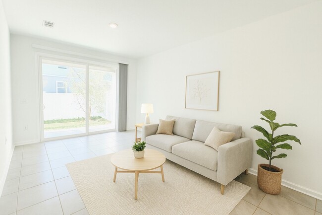 Building Photo - Move-In Ready Townhome with Spacious Layou...