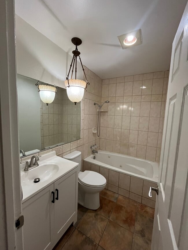 Building Photo - 12727 Shenley St