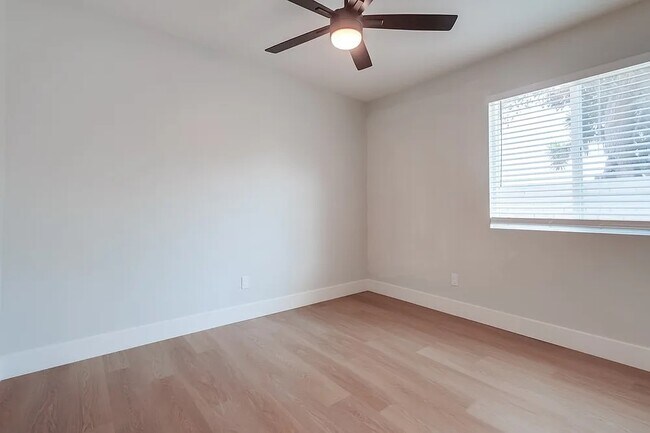 Building Photo - 352 Olive Ave