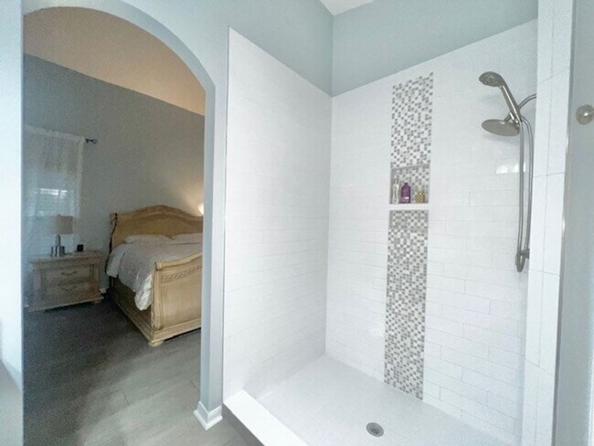 Building Photo - Lake Nona!! Spectacular 4X2 in Gated Nona Crest! All tile flooring!! 2 car garage! Move in April ...