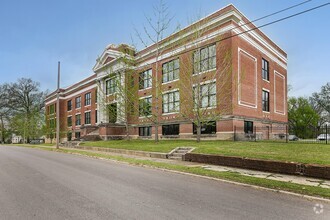 Building Photo - 217 E Deaderick St