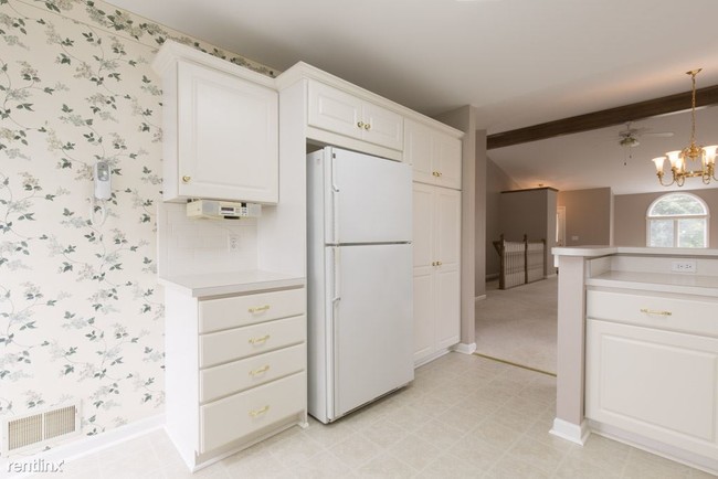 Building Photo - 2 br, 3 bath Condo - 6029 Steeplechase Dr