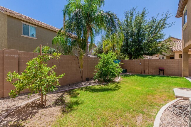 Building Photo - Gorgeous 3 bed/2 bath in Power Ranch!