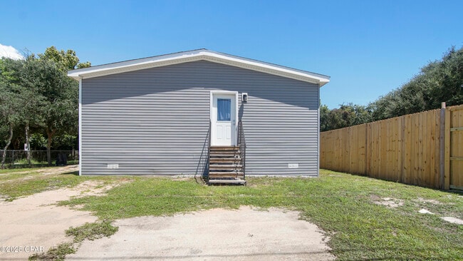 Building Photo - 108 N San Souci Blvd