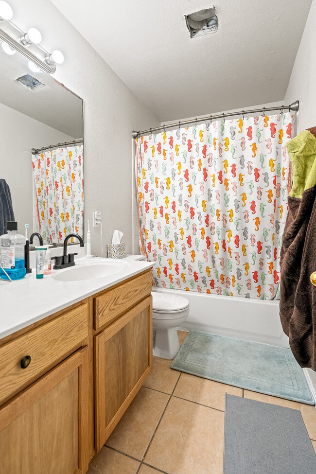 Building Photo - 5806 Chuckwagon Cir