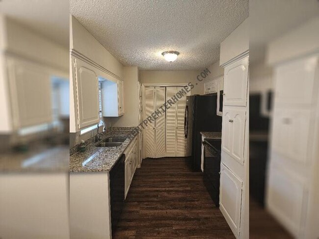 Building Photo - 5309 Wolens Way