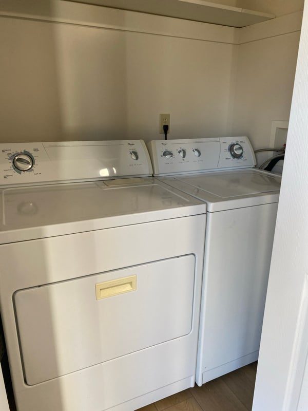 Building Photo - 506 Dover St