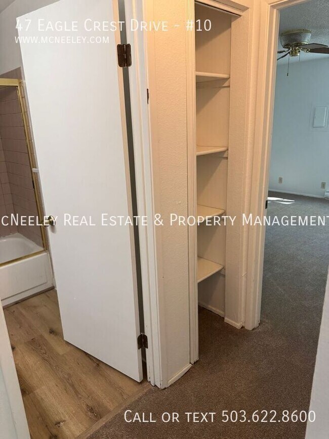 Building Photo - 47 Eagle Crest Dr