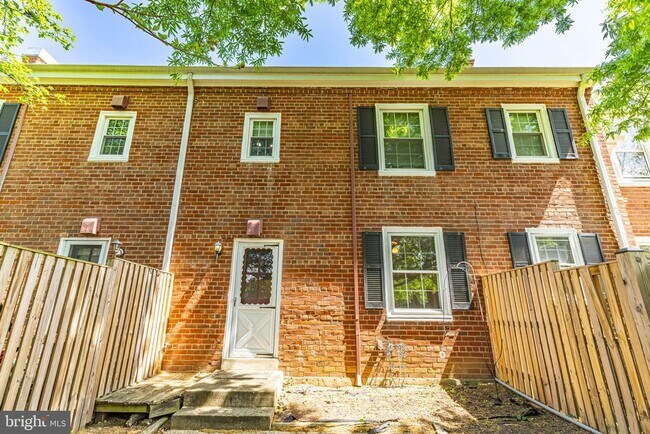 Building Photo - 4271 35th St S