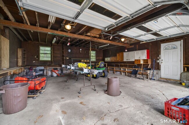 Building Photo - 121 Cherry Hill Rd