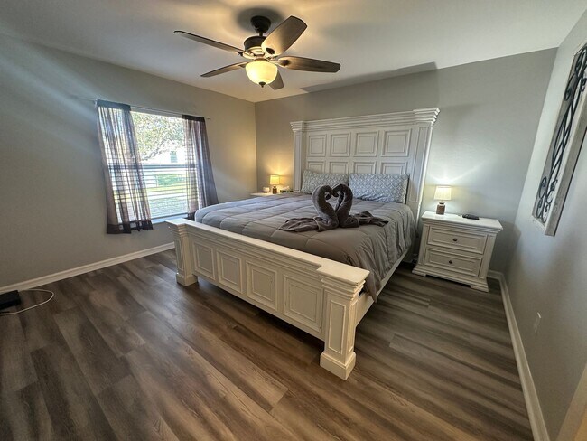 Building Photo - Short Term Rental- Seasonal - NE Cape Coral HOME