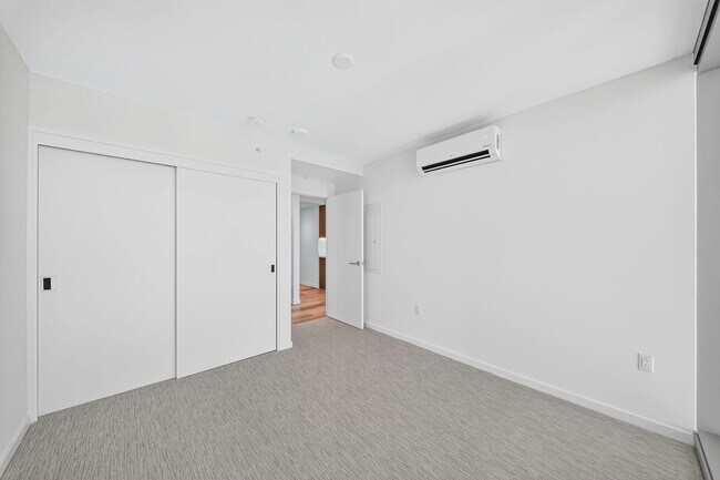 Building Photo - 1500 Rycroft St