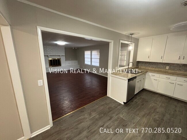 Building Photo - 3608 Sir Michael Dr