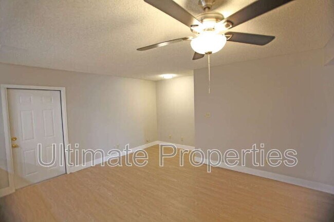 Building Photo - 10825 N 45th Ln