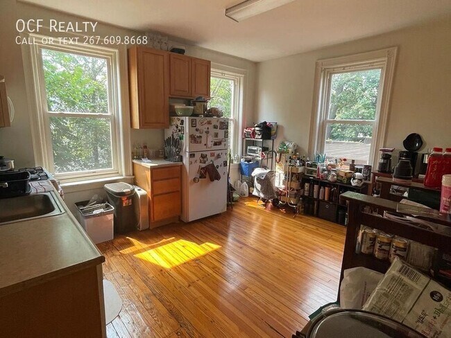 Building Photo - 226 S 45th St