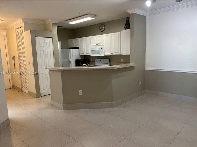 Building Photo - 4700 SW 160th Ave