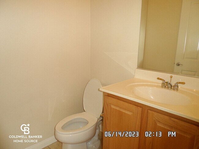 Building Photo - Sun City 55+ Gated Community, Golf Course, Clubhouse, 2 Bedroom, 2.5 Bathrooms, 2.5 Car Garage, 2...