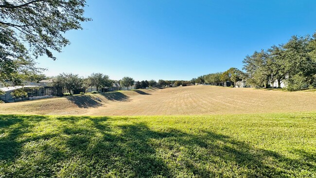 Building Photo - 4 Bedroom 3 Bath Home in Regency Hills