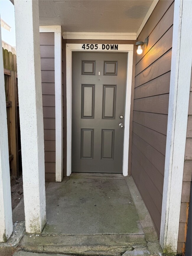 Building Photo - 4505 Avenue K