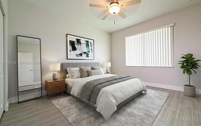 Building Photo - 4024 SW 52nd St