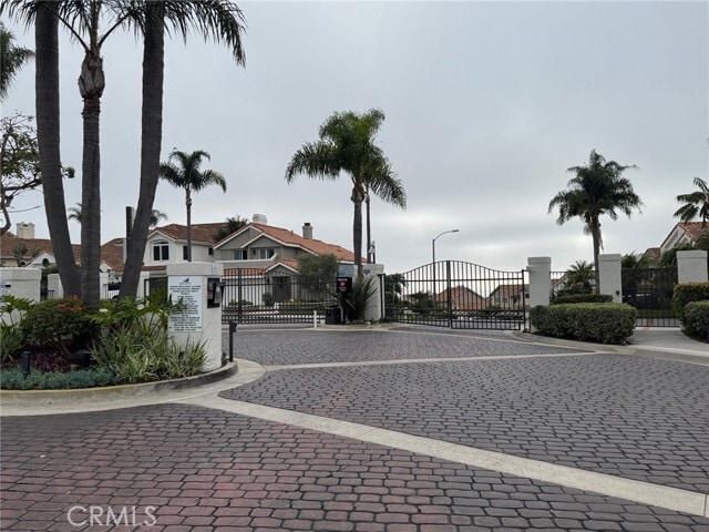 Building Photo - 75 Palm Beach Ct