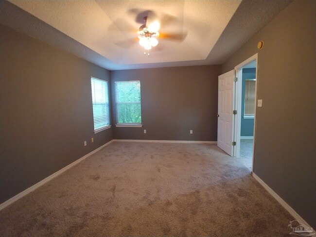 Building Photo - 6024 Yellow Rose Dr