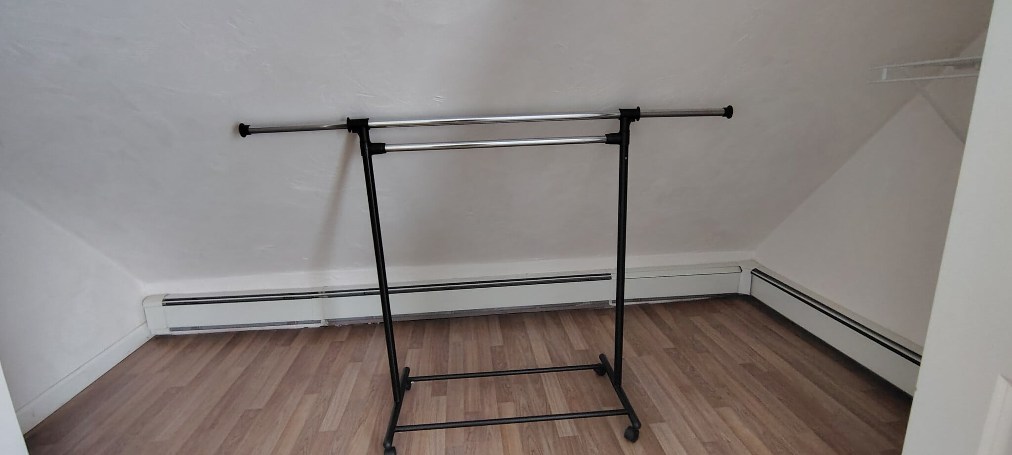 Building Photo - 298 Main St