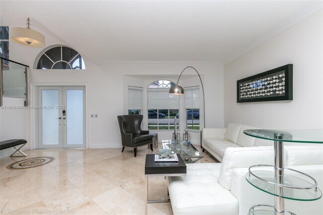 Building Photo - 2564 Jardin Ct
