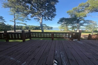 Building Photo - 1014 Sailclub Dr
