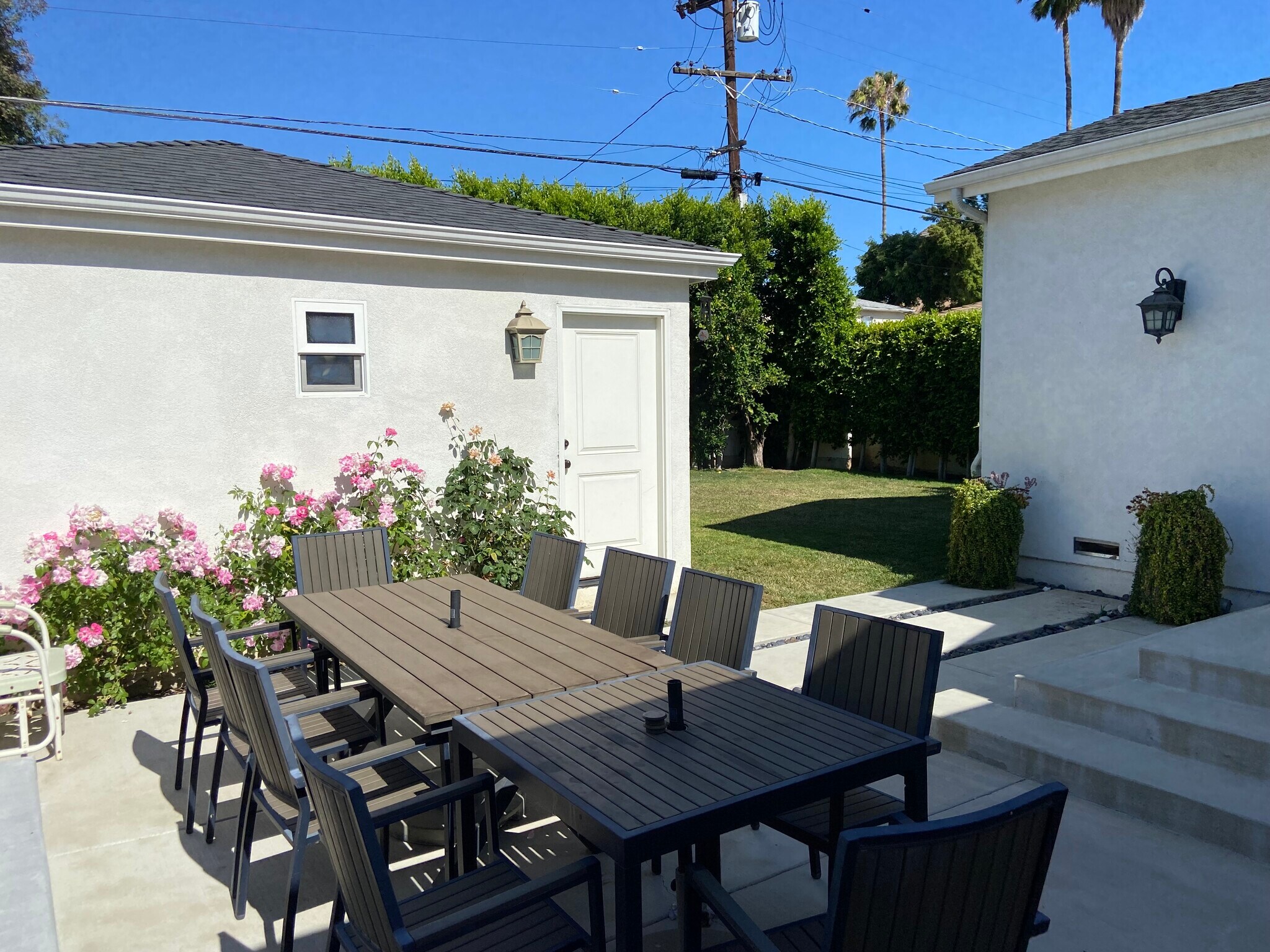 Building Photo - 4470 Stansbury Ave