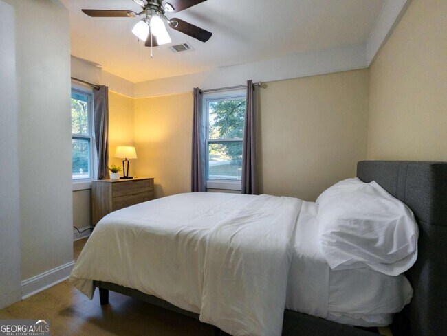 Building Photo - 6557 Woodrow Rd