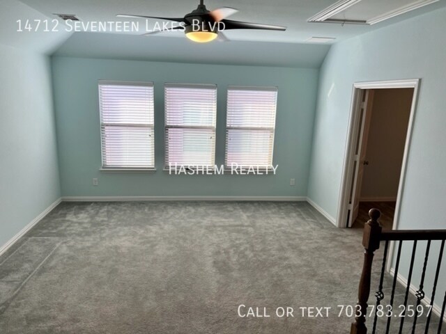Building Photo - MOVE IN SPECIAL!!!!